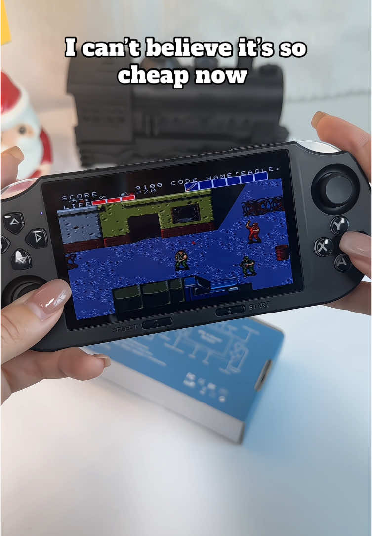 If you wanna know if it has a certain retro game leave a comment #gameconsole #retroconsole #retrogaming #gaming #videogames #giftsforhim #giftsforboyfriend #giftideas #mademyyear #soptlightfinds #tiktokshoplastchance #TikTokShopLastChance #TikTokShopNewYearNewAura #spotlightfinds 