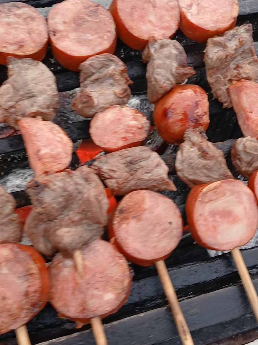 Espetinho de Carne com Calabresa  #espetinho #calabresa  #vendas #dinheiro #dinheiroonline 