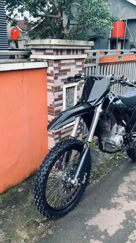 Motor buat ngarit😁#fyp#klx#klxsupermoto #klxgordon #klx150 #trail #trailadventureindonesia #trailadventureindonesia #trabas #trabasindonesia 