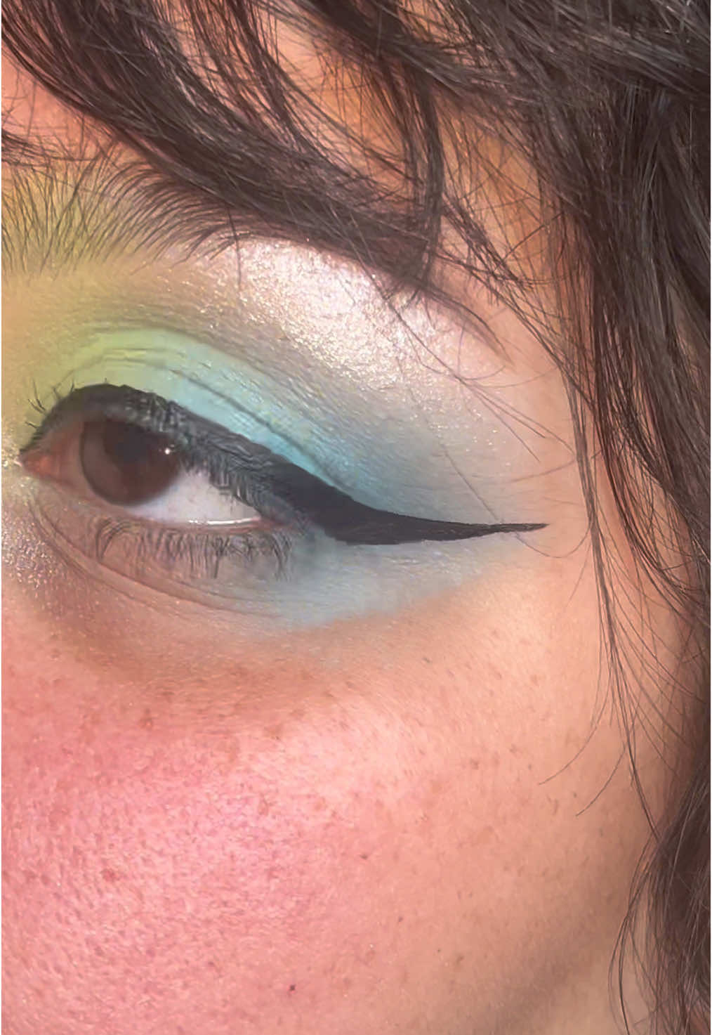 ✨Winged Eyeliner Tutorial ✨ Follow me for more close up makeup visuals! . . #Eyeliner #eyelinertutorial #linertutorial #eyelinerhacks #eyelinertips #liquidliner #makeuplovers 