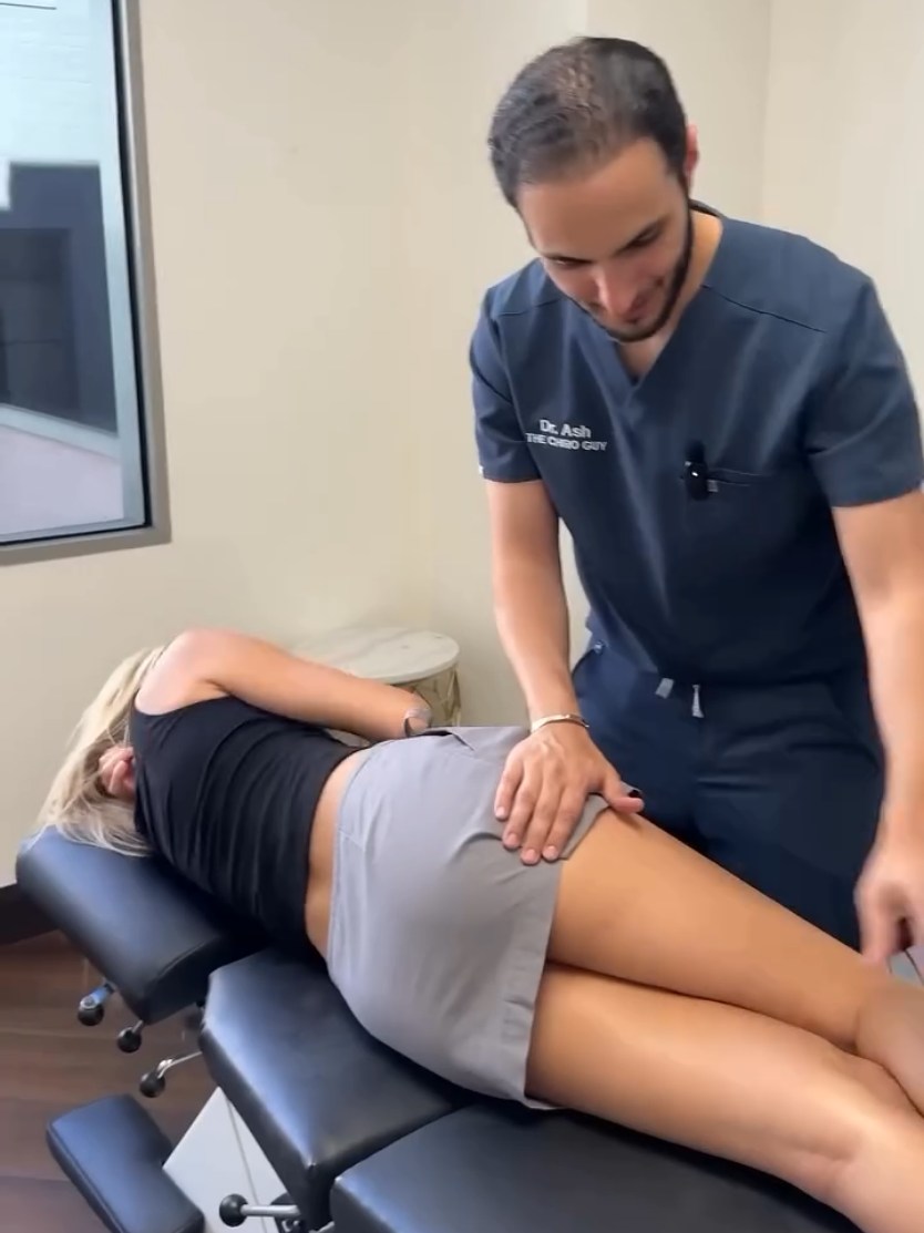 마시지 받는 금발 미녀 a blond beauty who gets a massage #beautifulgirl #prettygirls #girl 