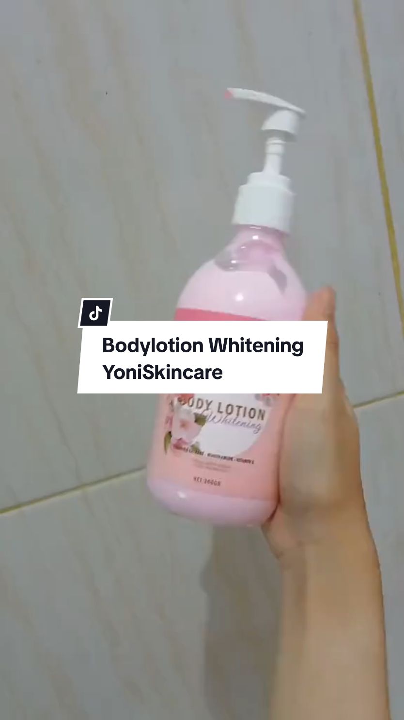 Bodylotion YoniSkincare membantu merawat kulit lebih cerah dengan Vitamin E dan melembabkan kulit😊.  buruan order👇 #handbody #handbodywhitening #yoniskincare #kulitcerah #fypage #affiliate 