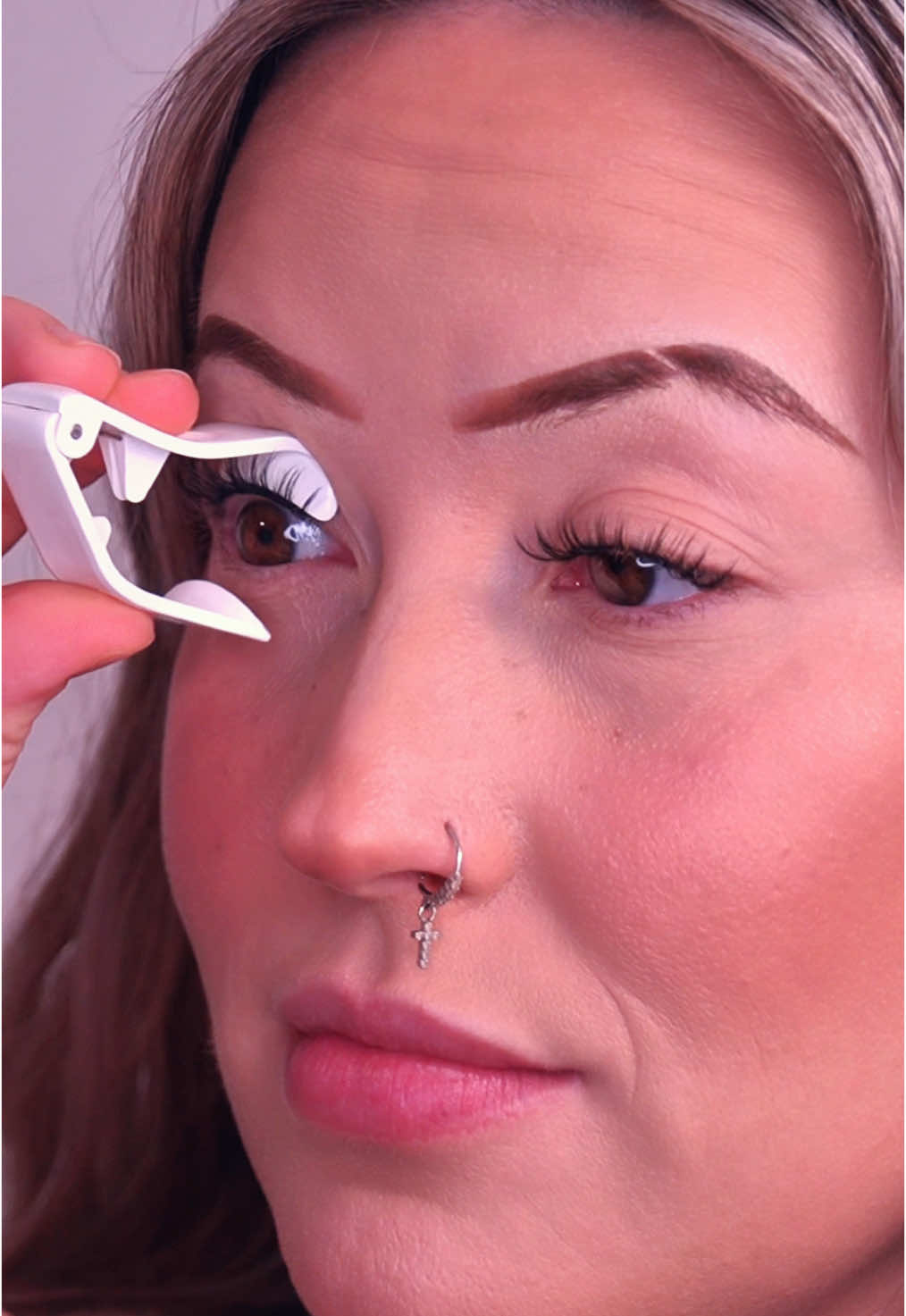 Before vs. After: Witness the power of Wosado magnetic lashes! Which look do you prefer? 🫣🪞🎀#wosado #lashes #TikTokShop #beautyhacks #makeup #tiktokviral #beauty #fyp 