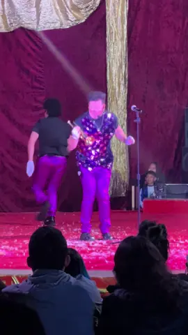 #lagrimitaycostel #costel #payasos #payaso #show #circo #circus #espectaculos #escenario #parat #paratiiiiiiiiiiiiiiiiiiiiiiiiiiiiiii 