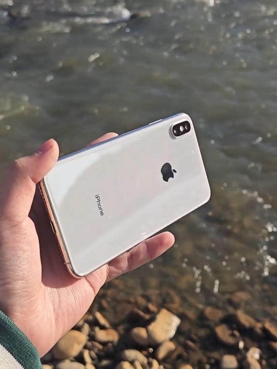 iPhone Xs và Xs Max trong năm 2025 còn đáng để mua ko? #iPhoneXs #XsMax #A12Bionic #techtok 