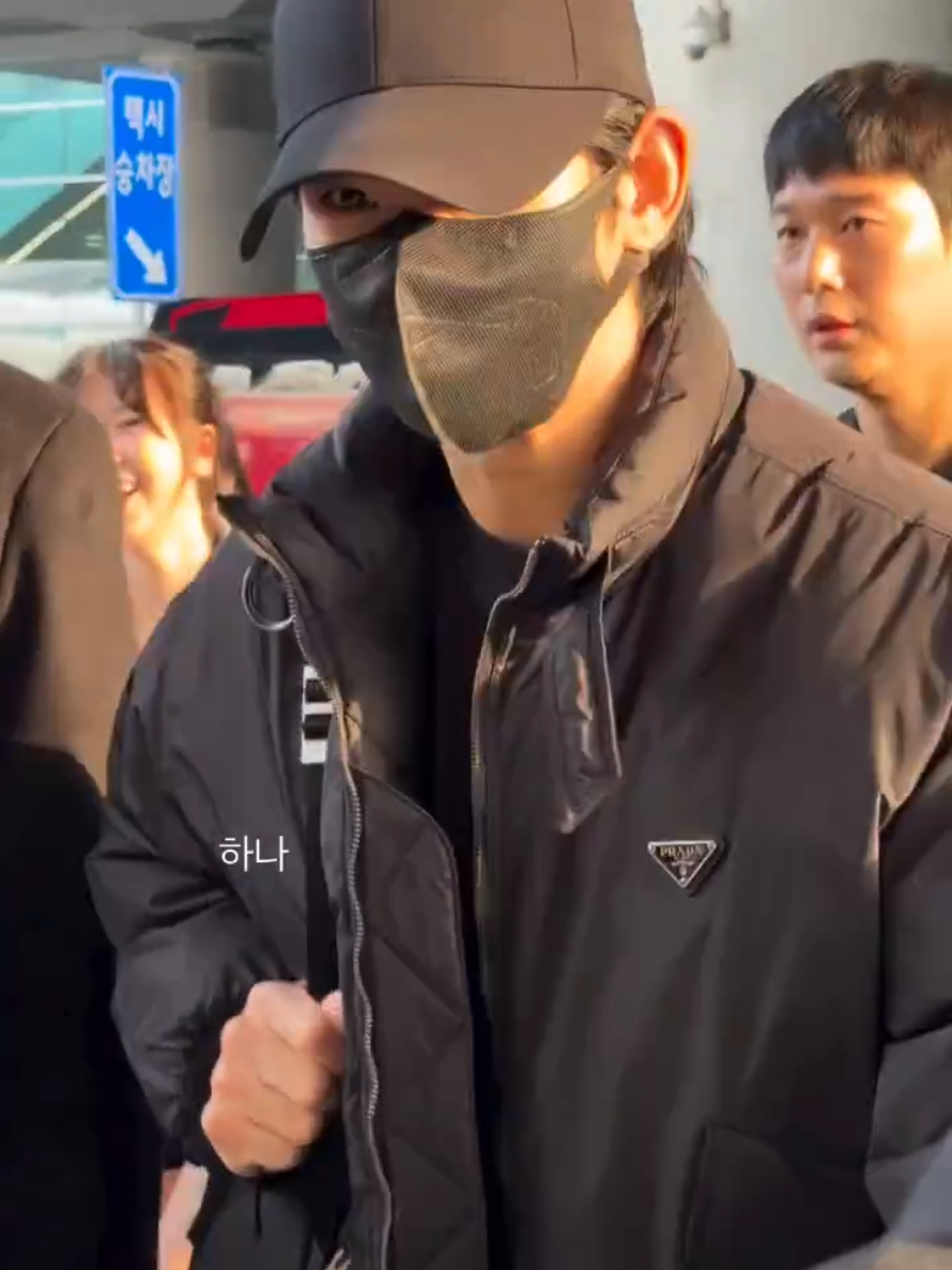 Selamat istirahat dan melepas kangen pih🤭 #kimsoohyun #kimjiwon #fyp 