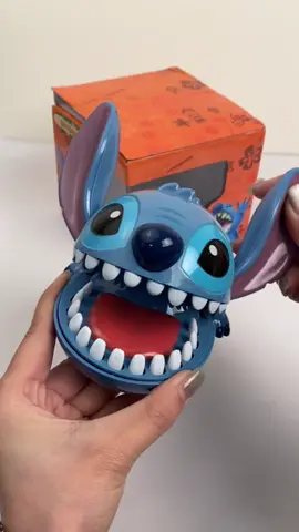 Stitch bites people🙈😭 #stitch #gift #toy #partygame 