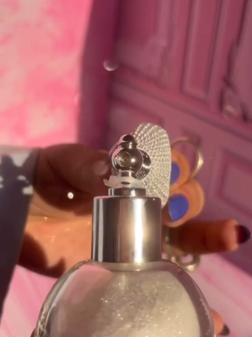 #shopeefinds #shopeehaul #maquiagem #brilho #iluminador #iluminadorsheglam #beleza 