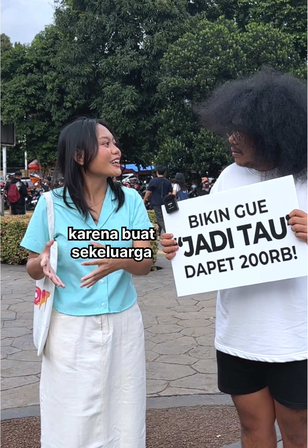 ternyata ada alasan kenapa nasi padang kalo dibungkus porsinya selalu lebih buanyaaak! Plus, gue jadi tau juga rahasia di balik kesegaran @Teh Pucuk Harum yang tanpa bahan pengawet. Thanks banget buat @Jerome Polin @Fadil Jaidi @Dennis - Food Technologist udah ngajakin explore proses produksinya.
