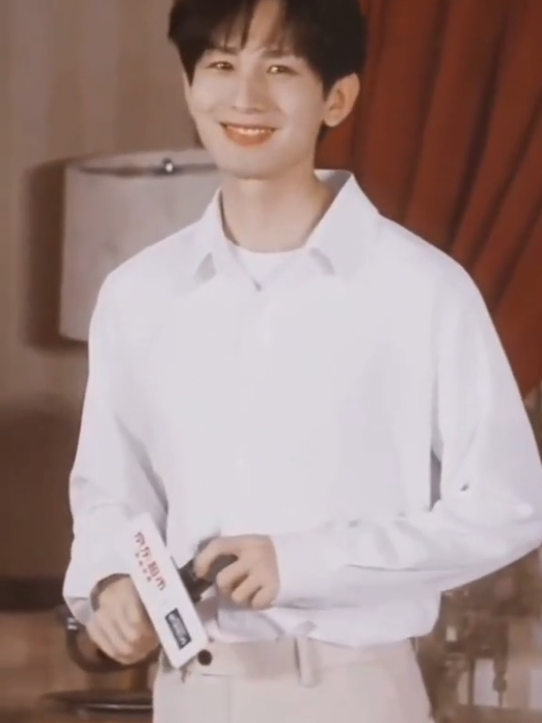 Nụ cười ấy đã khiến trái tym c e chúng tui tan chảy 🥹 #chengyi #成毅 #thànhnghị #thanhnghi #xuhuong #tiktok 