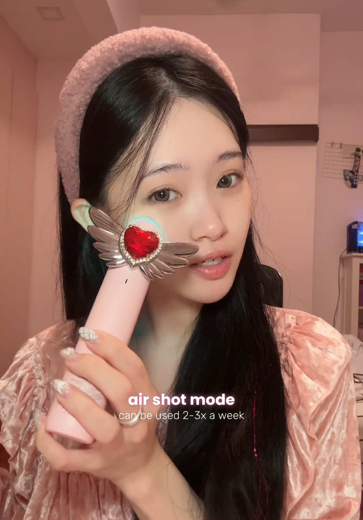 the booster pro is literally a 6-1 facial device like im never gonna need to leave my house for a facial again????? and its so prettyy???? i love being a girl😭😭🩷✨ @medicube_SG  products used: - age-r booster pro - salmon PDRN one day serum #medicube #medicubesg #medicubebestie #skincarehacks