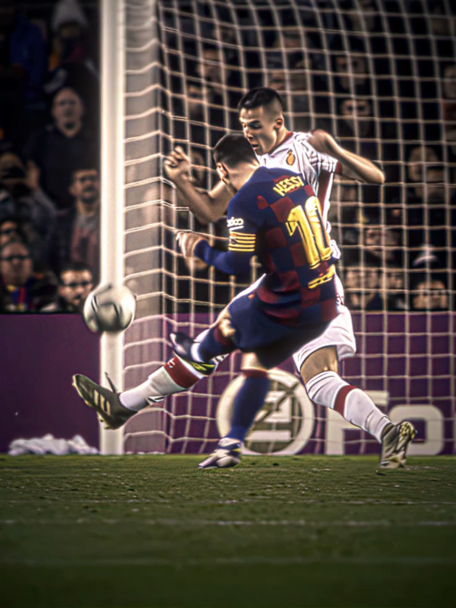 MESSI 🤝 GOAL FROM OUTSIDE THE AREA 🔥 ⚽ . . . #messi #footballtiktok #futbol⚽️ #edits #messi_king #messi10 #messigoat #barcelona #lionelmessi #leomessi #fyp #messifans #foru #fory
