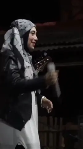 Membalas kepada @c4h4y4117 LIPSYNC 🎤Gambaran Cinta | Inka Christie #tangkapjiwang #jiwangterukss #abangjiwang95 #abangjiwang90an #lagudanlirik_aj Slmt mlm shbt2 abg jiwang 