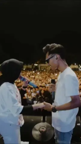 NRESNANI - LAVORA FT. DAMARA DE (Live Perform At Jogja Expo Center) @LAVORA Official  @Damara De #nresnani #nresnanilavora #fyp  #lavoraftdamarade #damarade  #jogjaexpocenter #musik  #lagujawa #lavora 