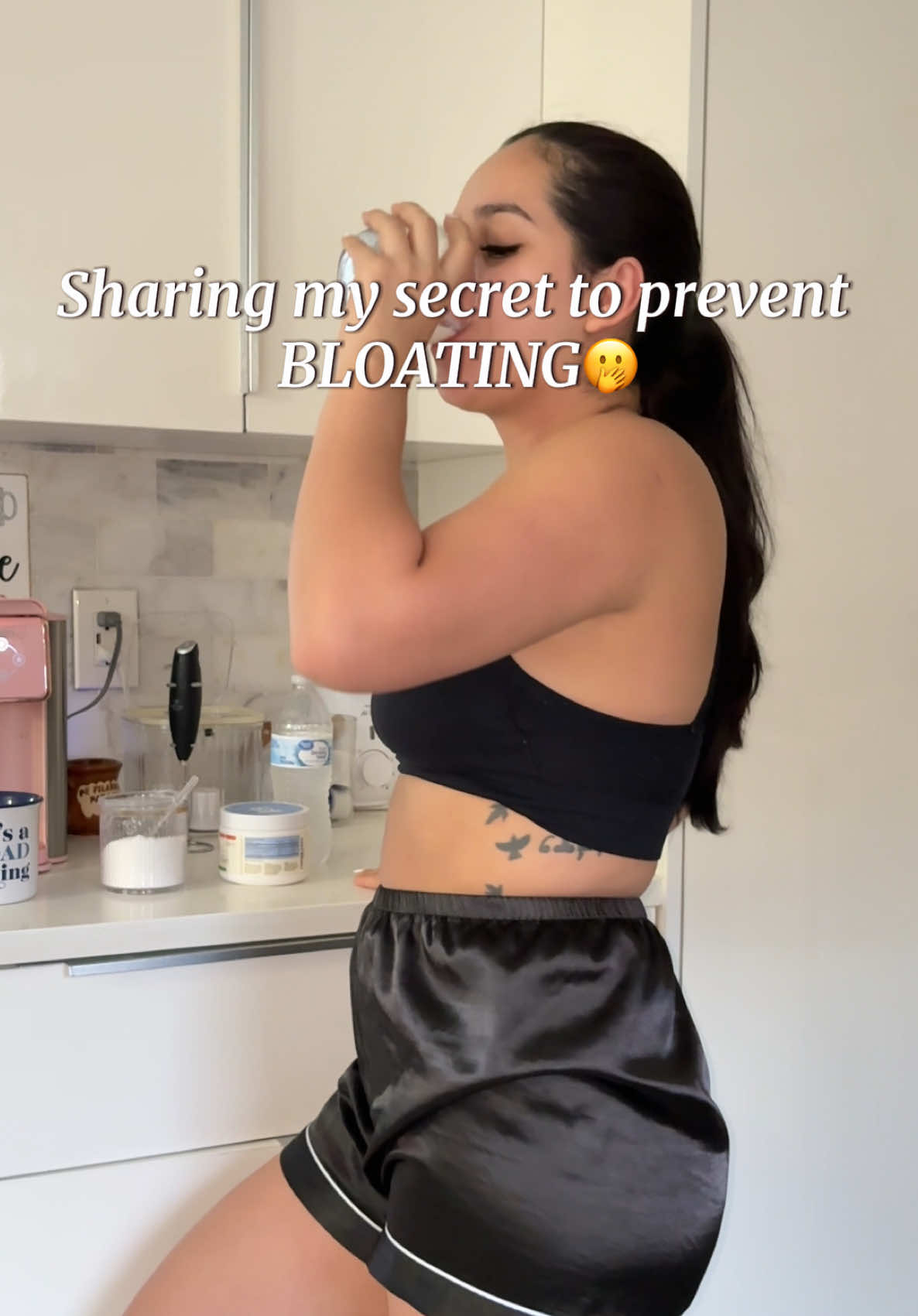 Colostrum has been my favorite during my postpartum!  #güçlüsaçlargüçlüben #bloating #bloatingtips #colostrum #healthy #bloatingrelief #bloatingremedy #pospartum #calostrobovino #calories #colostrumbenefits #energyboost #digestivehealth #digestiontips #digestivesystem #nails #gut #metabolichealth 