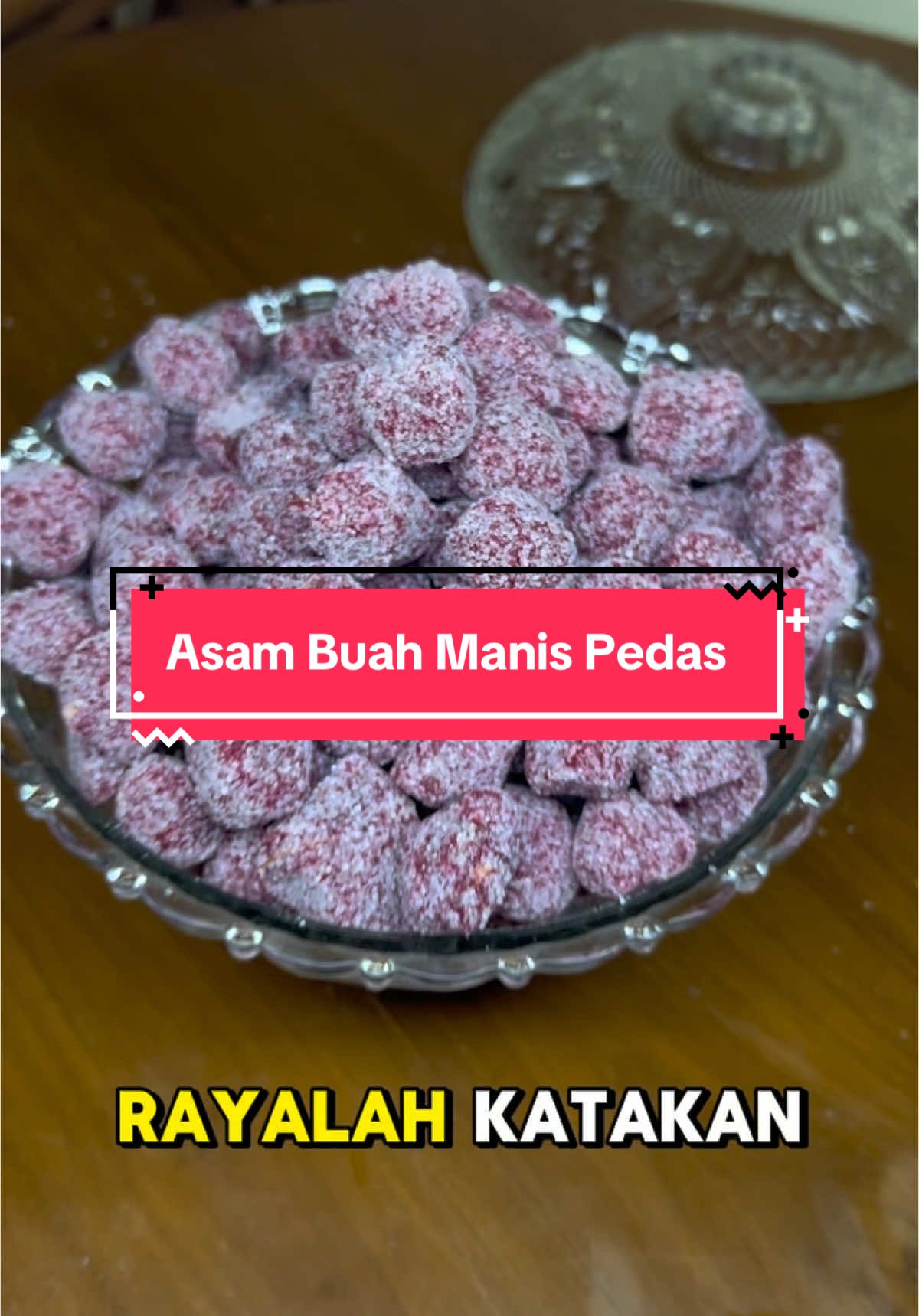 Fuhh memang terkenyit kenyit mata bila makan asam buah ni 😅😂 #asambuahmerah #asambuahroselle #asammasammanis #asammasammanisviral👍🏻 #buahasam #buahasammamanie #asam #buahasamroselle #buahasammerahviral #asammurah 