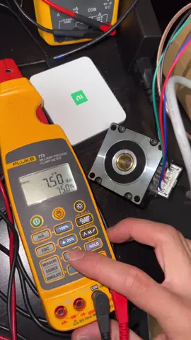 Precision dialed in by @send.it.automation (on Instagram) 🎛️ Fluke 773 Clamp Meter in action, seamlessly handling stepper analog 0-10V adjustments with accuracy and ease. #FlukeTools