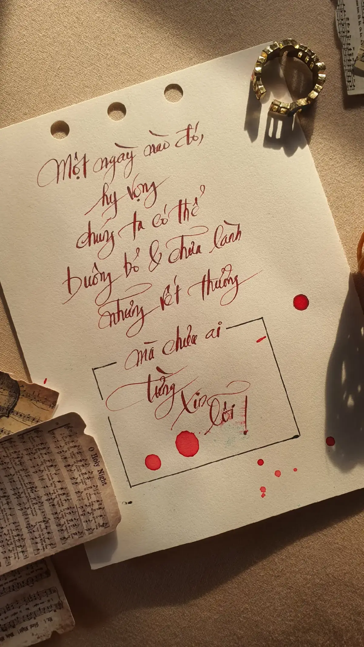 Riết mà tui nản cái việc nghĩ caption để up bà lun á mọi người ơi #writing #sadvibes #sadstory #sad #noibuontrentranggiay #handwriting 