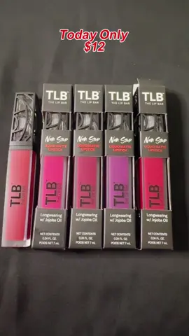 I love a good pink lip!