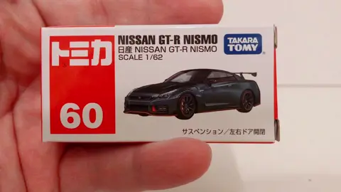 Nissan GT-R Nismo. Takara Tomy Tomika. #tomica #takara #nissan #hotwheels #matchbox #minigt #welly #norev #siku #164 #scale #collector #autos #coches #cars #redes #custom #jdm #musclecars #rally #wrc #gtr #nismo 