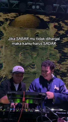 Bukan begitu ketua?? #goldentigermedan #trending #fyp #fyppppppppppppppppppppppp #nightclub #party #xyzbca #holywings #katakata #neverstopflying #lewatberanda #medantiktok 