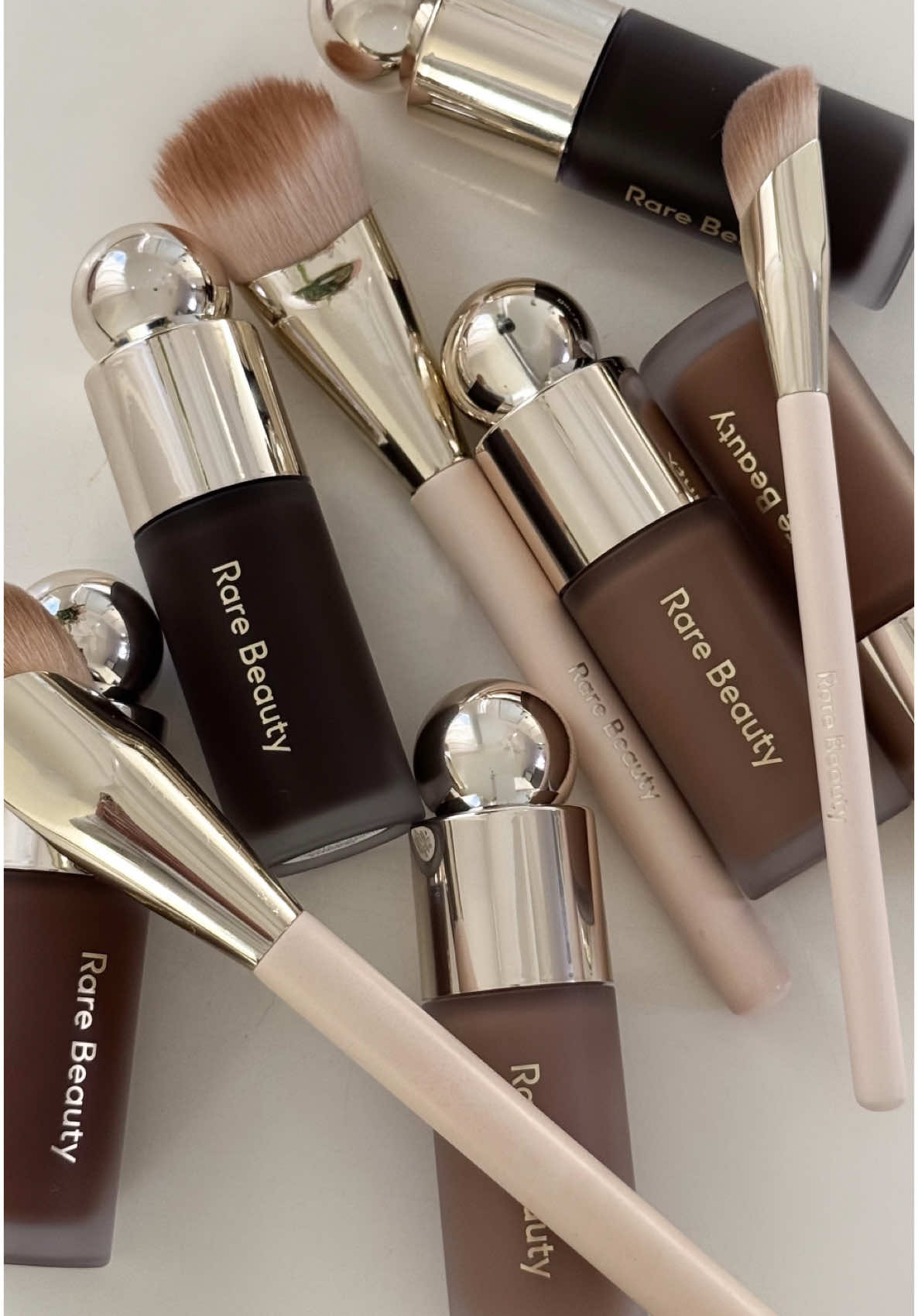 Replying to @Devi | UGC Creator Welcome to the fam, Soft Pinch Liquid Contour 🩷   NEW Soft Pinch Liquid Contour will change your routine. Just dot, blend, and you’re done!   Available on January 23 @sephora, Sephora @Kohl’s, @SPACE NK and rarebeauty.com. Get it even earlier on the Sephora app btw 🫢   #rarebeauty #newproductalert #newrarebeauty #newatsephora