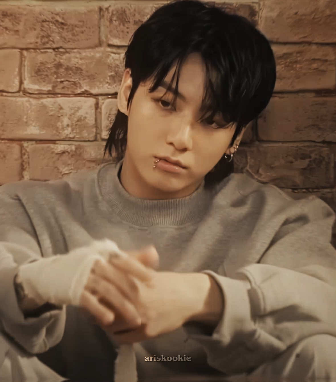 I had edit him dancing to gangnam style. #bts #jungkook #jungkookedit #btspavedtheway #edit #fyp 