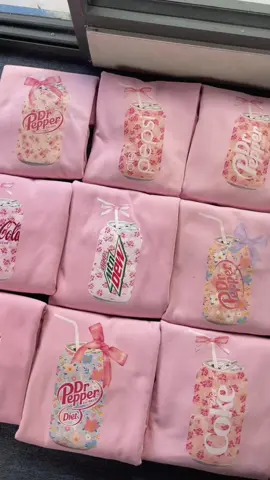 Everything about drinks gifts is here.  #ValentinesDay #valentinedrinks #drpepper #valentinesdaygift #mtndew #mtn #coquetteaesthetic #dietcoke #drpepperlover #drpepperzero 