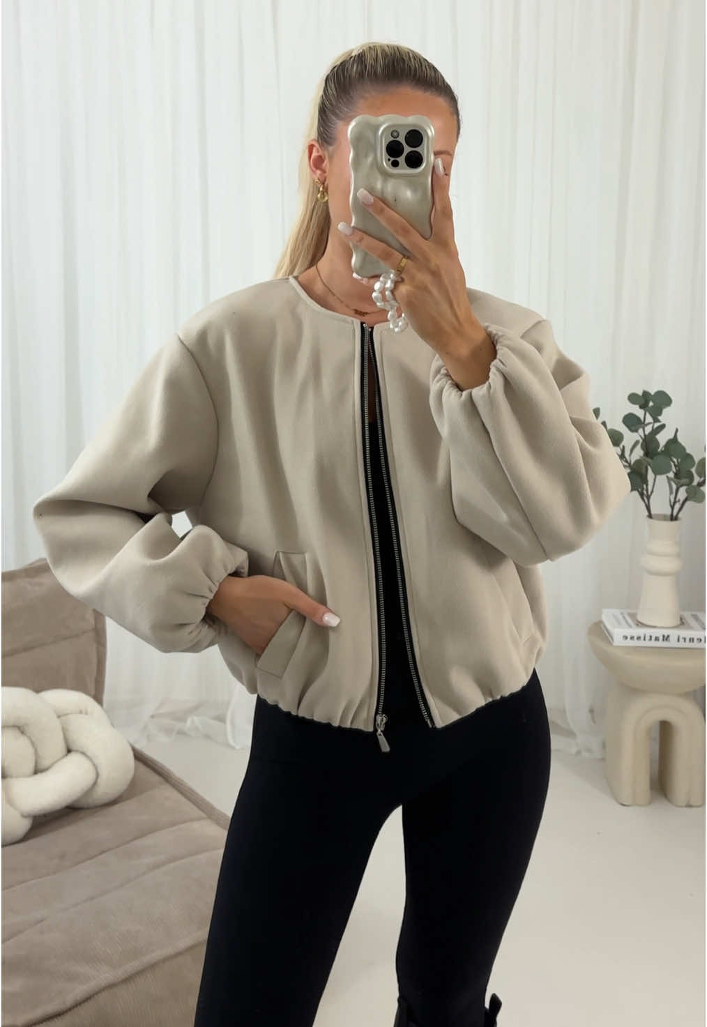 🔥 The ultimate zip bomber, now 50% OFF! Style meets comfort at half the price. Don’t wait, grab yours now! 🖤 #OMGClothing #StyleSteal