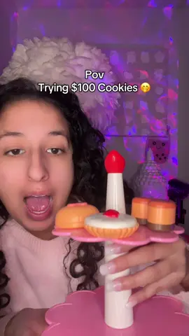 10/10 (they were washed )😭🩷 #asmr #fyp #asmrcookies #cookies #cookiesmukbang #cookiesmukbangasmr #cookiesasmr #asmreating #asmreatingsounds #satisfying #asmrmouthsounds 