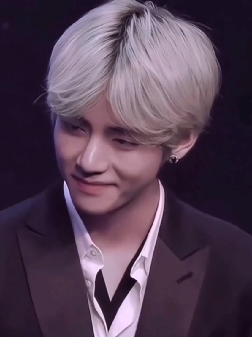 #sad laugh taehyung's 🥺