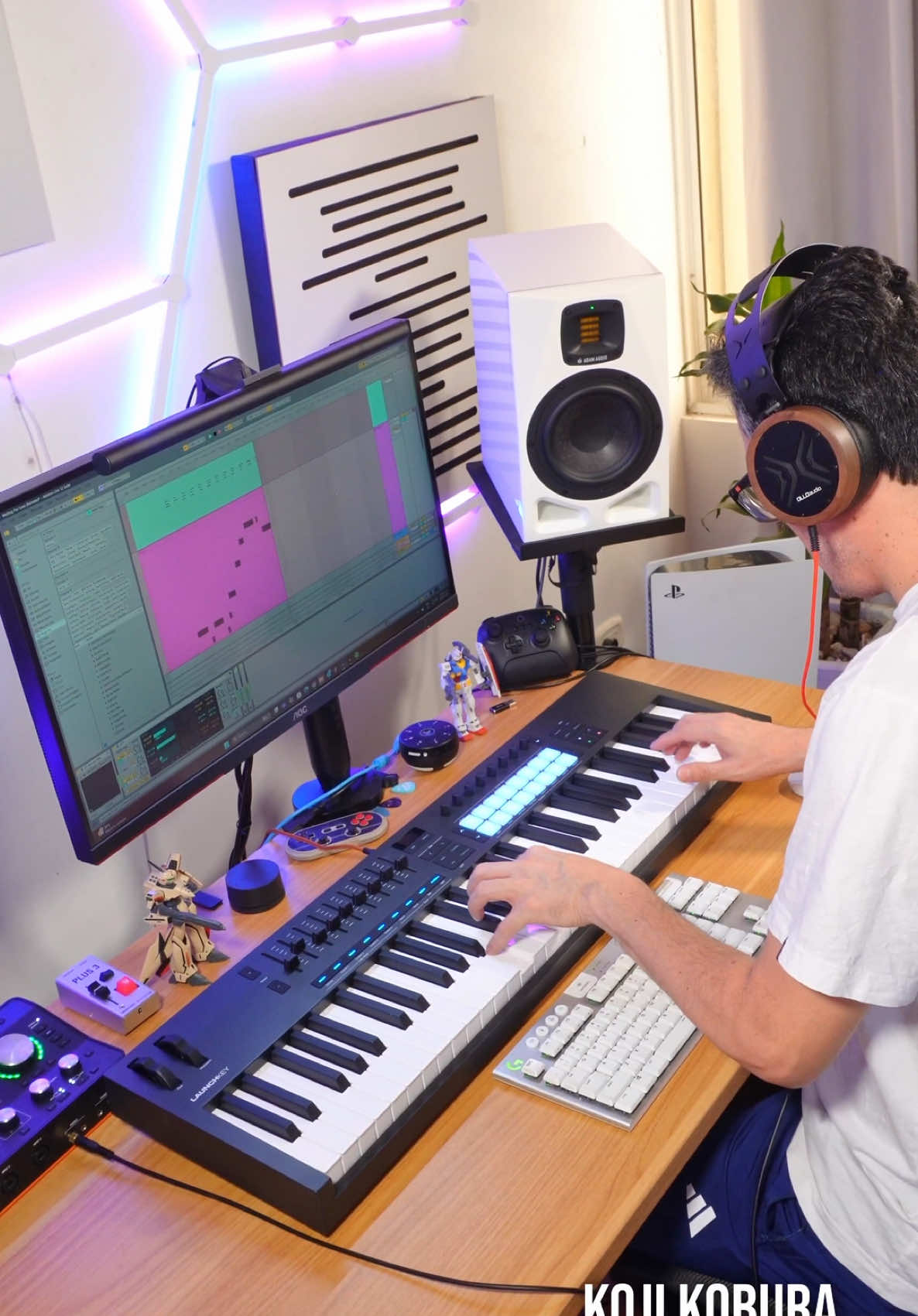 Avicii - Waiting For Love #avicii #ableton #wearenovation #olloaudio #adamaudio #musicproducer #launchkey61mk4 #liquidstands #nanoleaf @Novation @Ableton @LiquidStands 