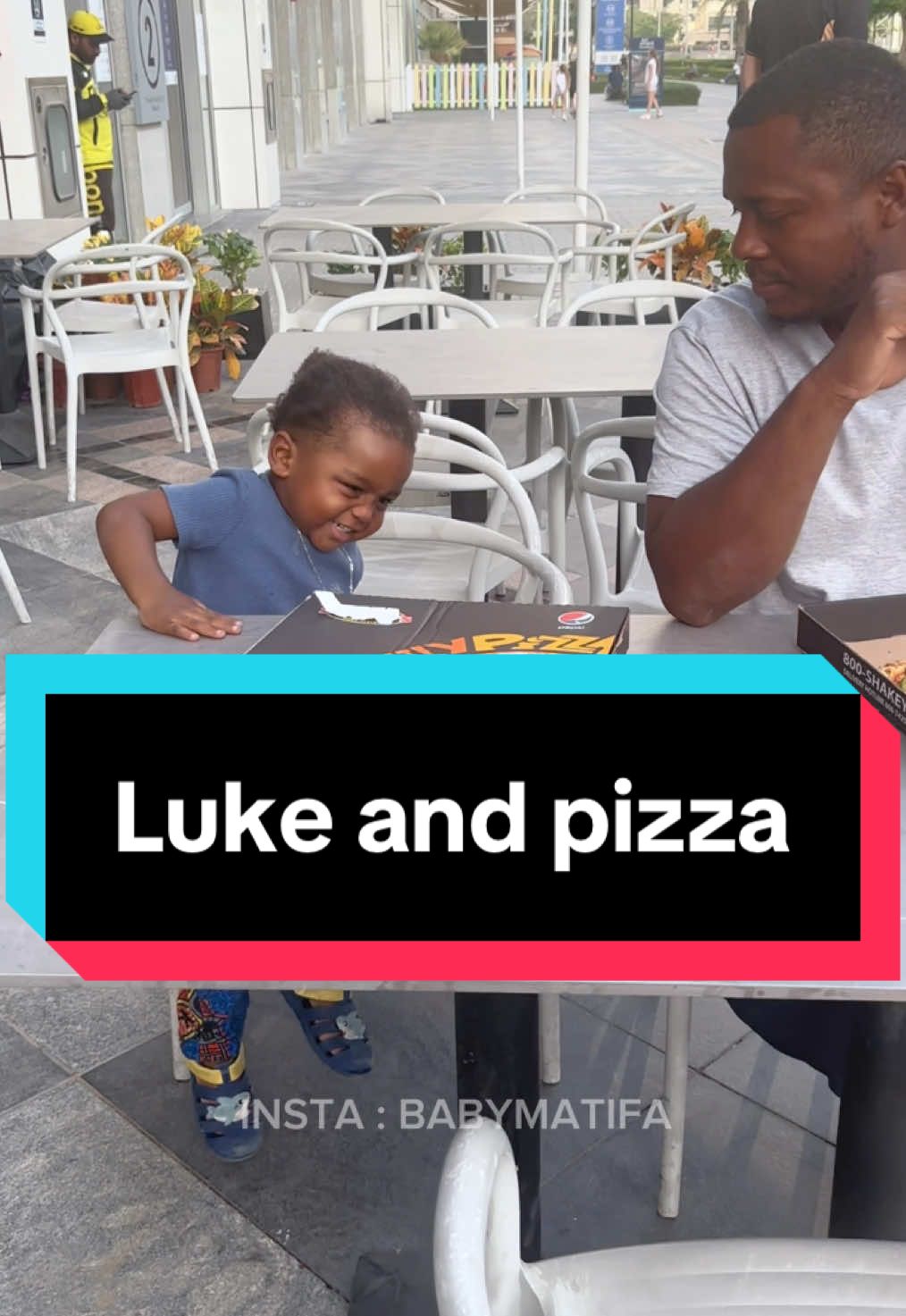 La pizza 😂 @Family Luke INSTA & YOUTUBE : Babymatifa #matifaandluke #matifa #mati_fa #famille #family #comedie #pourrire #funny #babymatifa #babyluke #prank