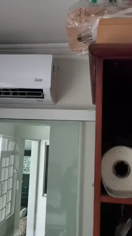 Instalação Prime ar Britânia! Cliente não quis gastar para por encima do telhado! Mesmo o cliente economizando conseguimos um bom resultado! tudo dentro dos padrões exigidos pela marca!#instaladordearcondicionado #rewiew #arcondicionado #britania #Philco 