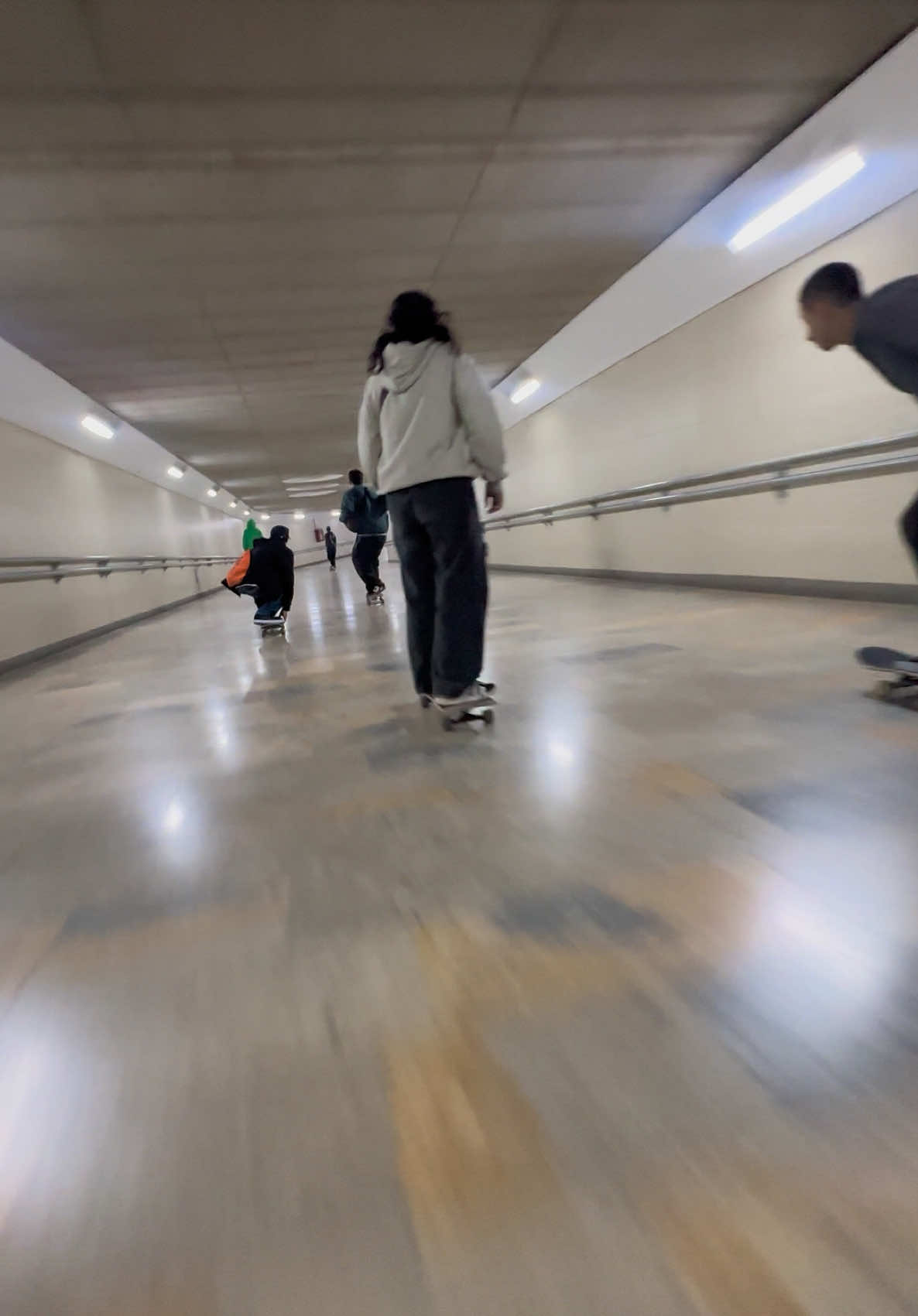 Street Skate  #skate #Skateboarding #skater #profesional #ollie #flip #skatepark #hellflip #streetskate 