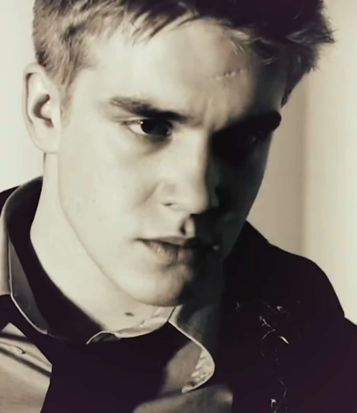 fine af lonely boy chronicles :p #fyp #fypシ゚ #foryou #viral #omgpage #omgpageedit #omgpageedits #trend #trending #wolfblood #wolfbloodseries #wolfbloodrhydian #wolfbloodseason1 #wolfbloodedit #wolfbloodedits #rhydianmorris #rhydianmorriswolfblood #rhydianmorrisedit #bobbylockwood #bobbylockwoodedit #houseofanubis #houseofanubisedit #mickcampbell #mickcampbelledit #britishtv #britishtvshows #childhoodmemories #childhoodnostalgia #childhoodtvshows #cbbc #cbbcthrowback #cbbcshows #cbbcclassics #cbbcedit #disneychannel #disneychannelthrowbacks #disneychanneledit #bbc #happyaudio #sadaudioss #editaudio #edit #blowthisup #makemefamous #videoviral #viralvideo #pourtoi #parati #pov #netflix #netflixseries #fy #foryoupage #xyzbca @Louisa Connolly-Burnham 