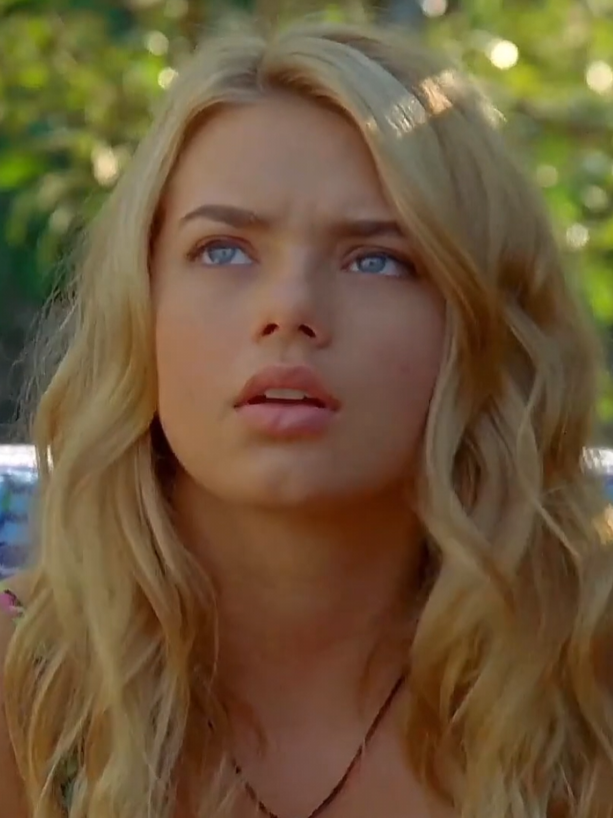 unreal🪽                                          #h2o #bellahartley #makoisland #mermaid #h2ojustaddwater #makomermaids #aestheticedits #etherealbeauty #unrealbeauty #blonde #blondegirl #blueeyes #siren #mermaidtail #bella #yellow #indianaevans #water #beachgirl #sea #ocean #tail #fish #goldcoast #goldcoastaustralia #australia #aussie #blue #Summer #summervibes #tvshow #2000s #mar #oceano #childhood #nostalgia #fyp #foryoupag 