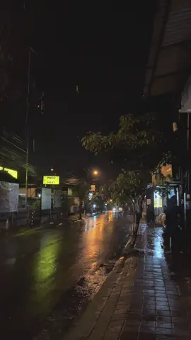 Intro payung teduh+hujan emang ga ada lawan #hujan #nightvibes #payungteduh 