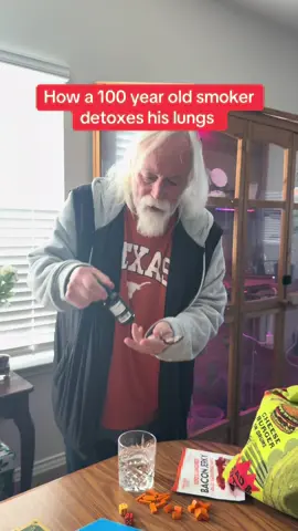 He’s been smoking most of his life, but thankfully he’s had this to keep him healthy and kicking! #mullein #lungdetox #smoker #smokerslungs #lunghealth 