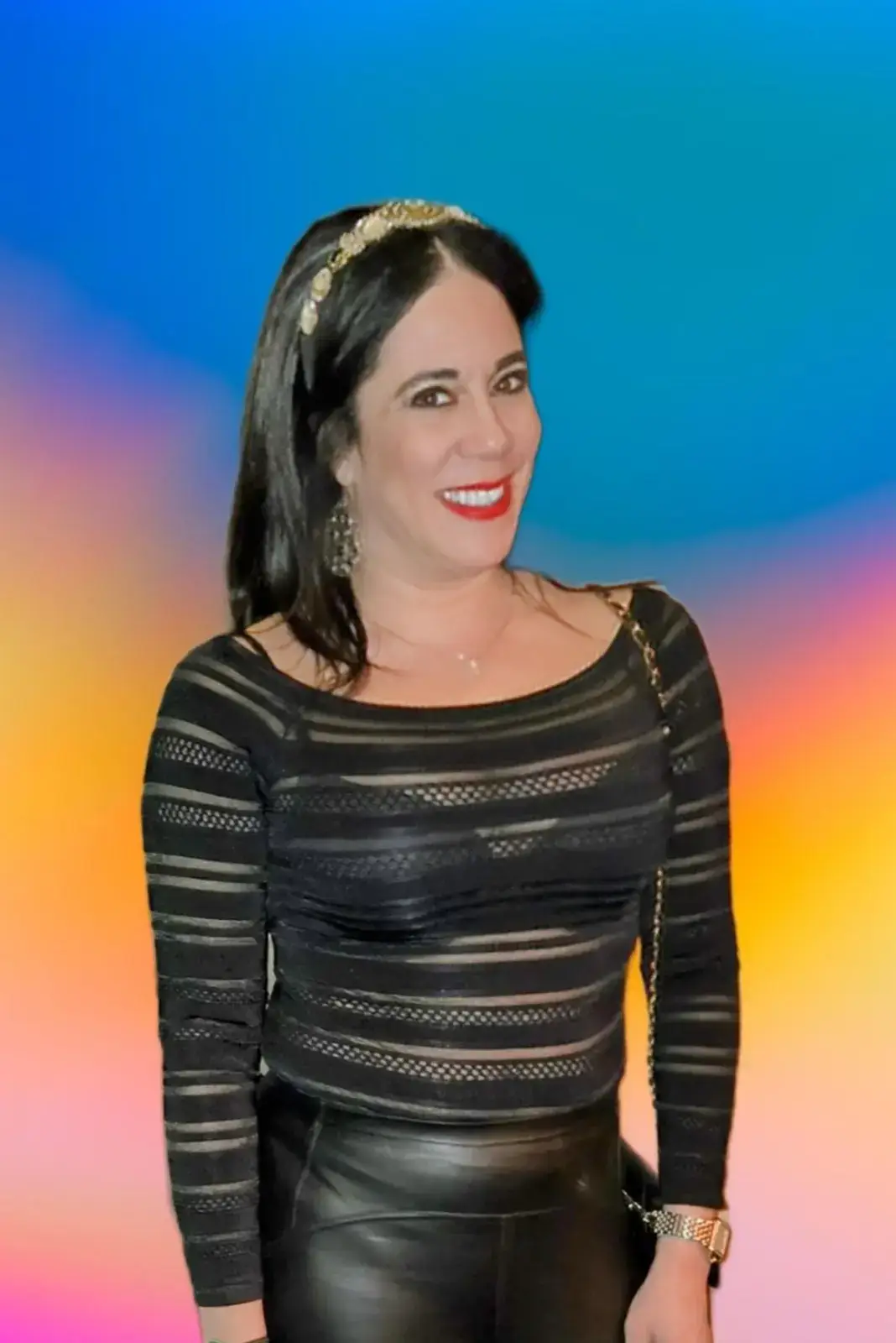 About last night 🖤 🌙 ✨️ The most important thing in the world is family and love!! 💪 🏆 ✌️ Black is not just a color. It's a feeling. It's bold, simple, elegant, and never out of style! 🪄 ✨️ 🖤 - - - - #artist #fashion #fashiontiktok #artbasel #miami #contemporaryart #popart #style #positivevibes #Lifestyle #art #moderndesign #modernluxury #sonamirzaei #sonaart #sonamirzaeiart #design #interiordesign #fineart #artgallery #inspiration #artoftheday #streetart 