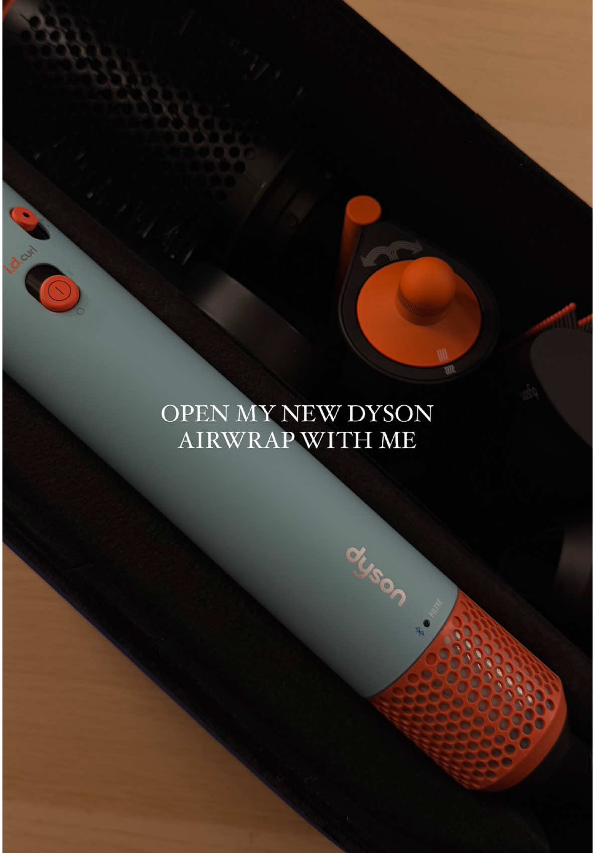 She’s a beauty🩵🧡 @Dyson UK - Airwrap i.d.™ Straight+Wavy Hair Styler, Ceramic Patina/Topaz ✨ #dysonairwrap #dyson #hair #haul #teamwork #fyp #unboxing #dysonairwrapunboxing #valentines #shoppinghaul 