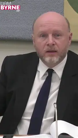 The threat of US tariffs is real. Our defence plan is not yet crystal clear - perhaps for good reason.  But one clear conclusion might be simple: get closer to our neighbours in Europe! Here’s the exchange I had with the Trade Minister today #trump2 #parliament 