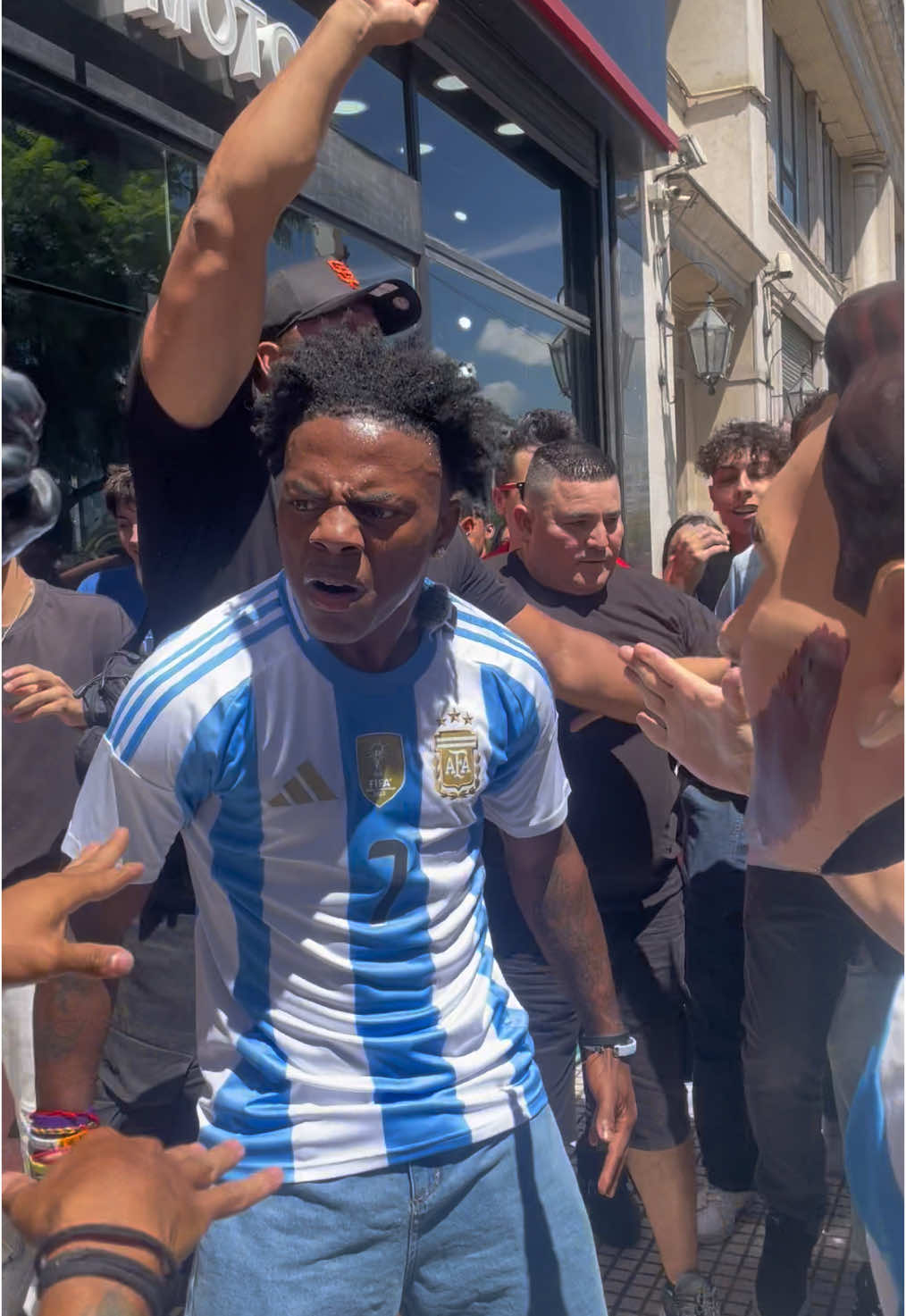 Jaja hoy vi a speed jaja lo mejor #speed #argentina🇦🇷 #argentina #ishowspeed #ishowspeedclipz 