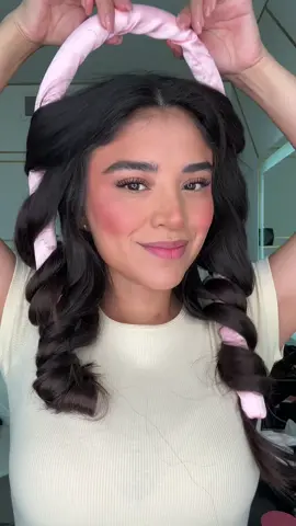 Onda sin calor con rozador de seda🎀 #tutorialdepeinado #ondasincalor #tutorialdecostura #ondas #rizosperfectos #rizossincalor #rizosdefinidos #ondascabello #peinadosfaciles #peinadosfacilesyrapidos 