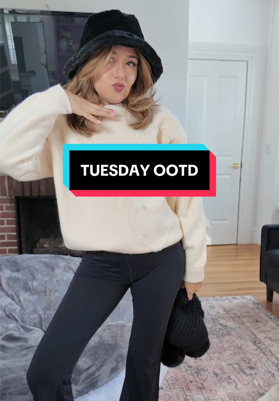 Layers on layers for this 2 degree weather 🥶😩 #ttsbeautybesties #giftguide #newyearnewaura #fashionlookbook #winterwardroberefresh #mademyyear #ttsdelightnow #ttslevelup #tiktokshopjumpstartsale #tiktokshopcreatorpicks #TikTokShopFashion #tiktokshoploveatfirstfind #winterfinds 