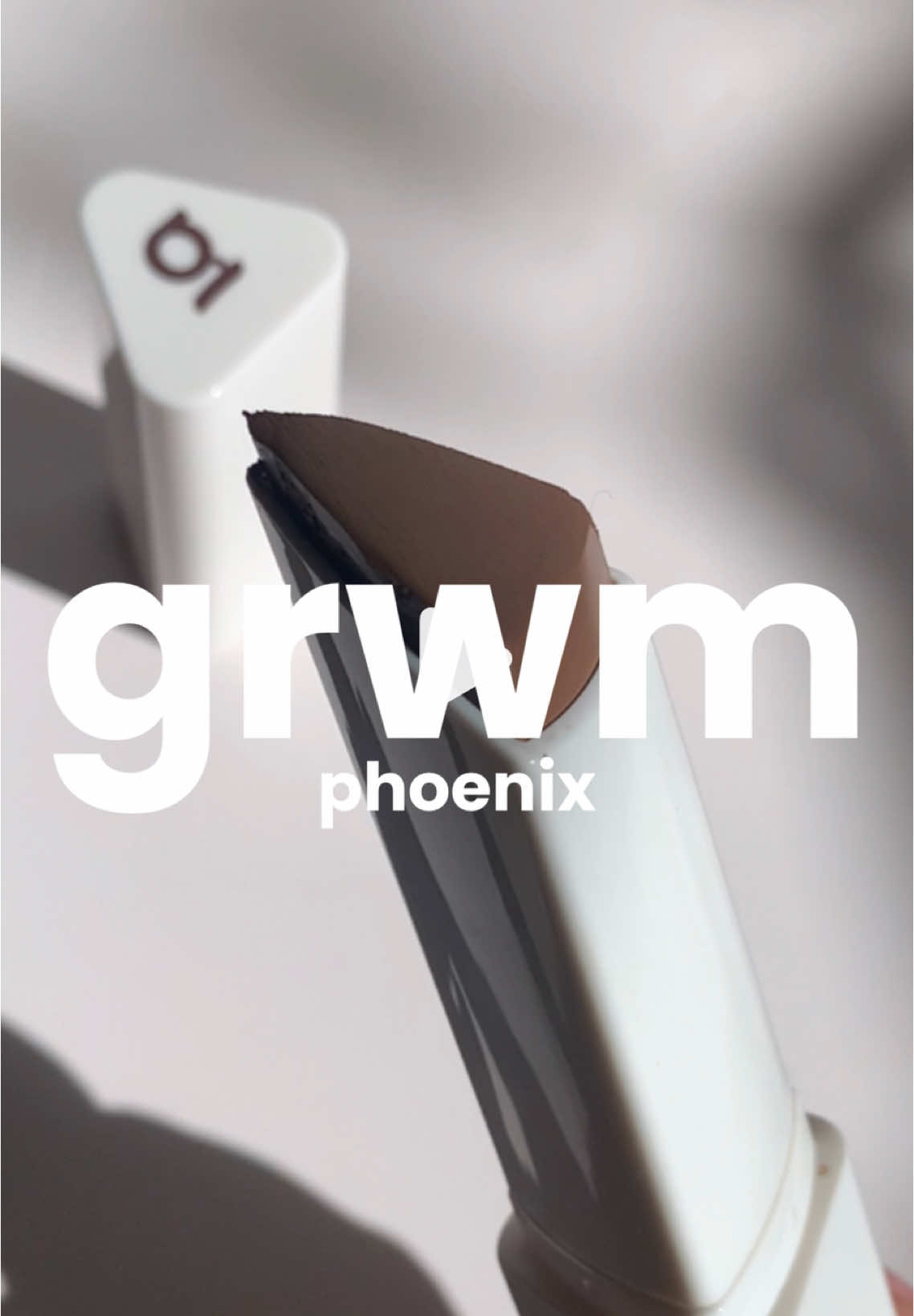 @GRWM Cosmetics shady sun stick in PHOENIX 🥥🪶 #grwm #grwmcosmetics #contour  #local #makeup #beauty #cosmetics 