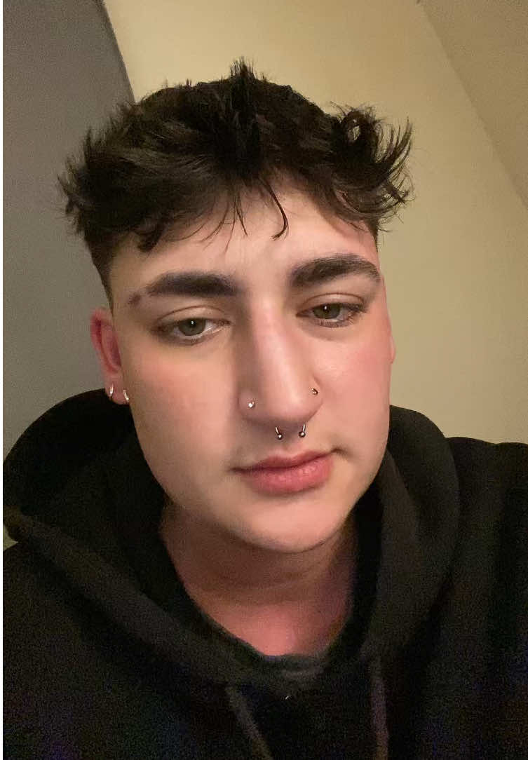 Don’t bring me into this pls, I don’t want to have to rebrand AGAIN  But also fr scary times in the world right now  #lesbian #transmasc #butch 