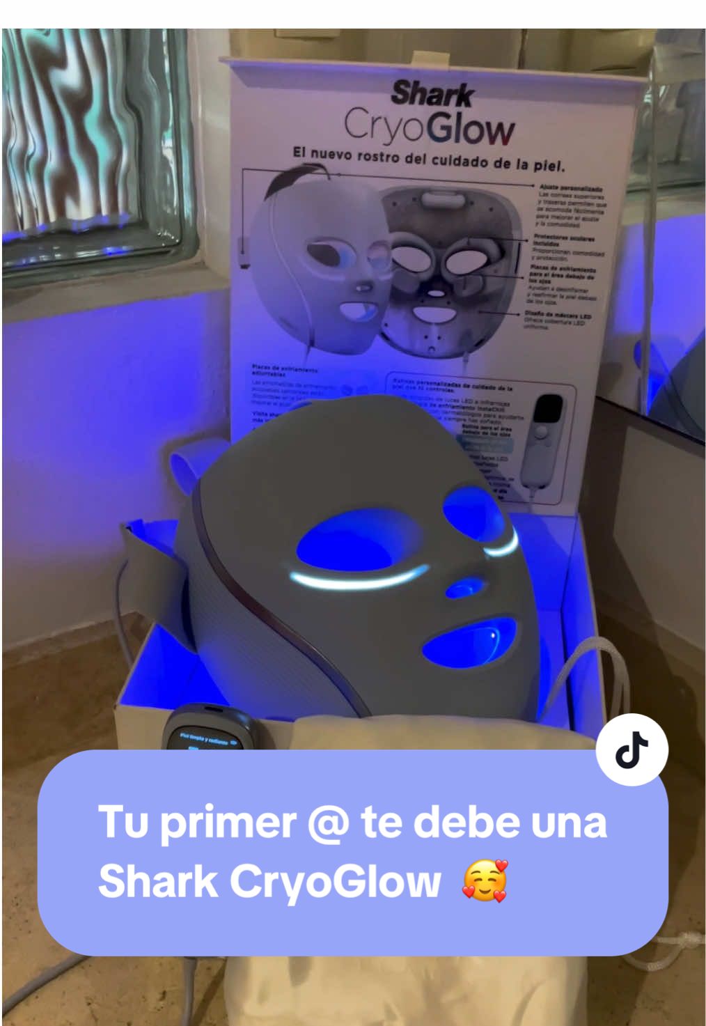 ¿Quién te salió? Etiquétale y dile por qué necesitas una  #SharkCryoGlow en tu vida.  ¿Será por su tecnología InstaChill que ayuda a reducir las ojeras desde la primera sesión? ¿O la luz LED infrarroja que te deja la piel más lisa? 🤔 #TecnologíaLed #SkinCare #SharkLover #cuidadofacial 