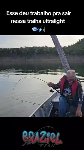 senhor luiz acertou um grande tucunaré azul com um molinete  ultralight e custou tirar o bruto🐟🎣#fl #pescaria #fishing #peixe #tucunare 