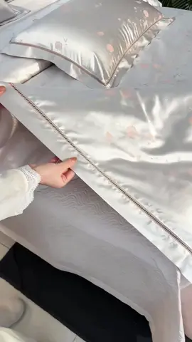 Bộ chăn ga Lụa Thái chăn trần bông mềm mịn thoáng mát#gagoicaocap #bochangagoiluathai #chanluathai #bochanga #thinhhanh #trending #xuhuong #xuhuongtiktok 